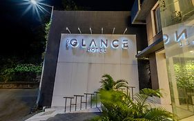 De Glance Hotel, Near Surat Railway Station